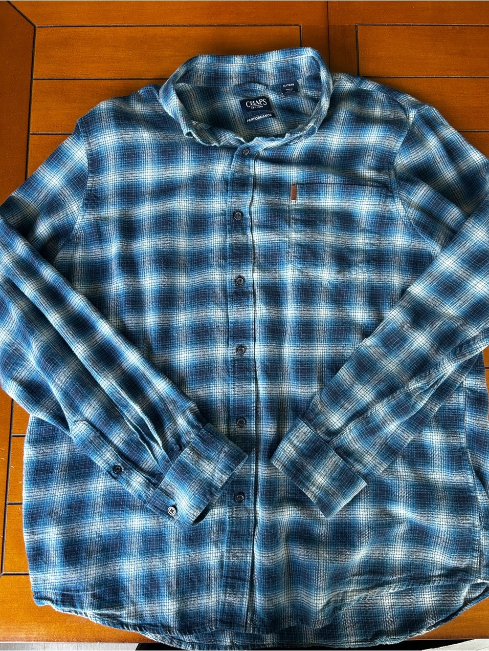 Chaps performance long sleeve button up shirt
